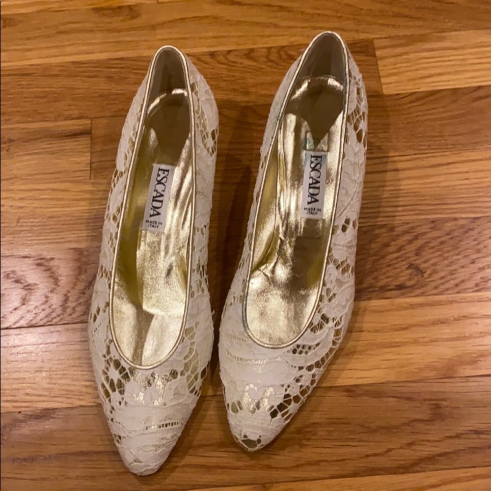 White and Gold Lace Pumps